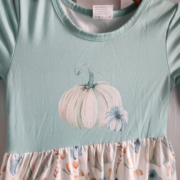 Small shop Pumpkin Fall Floral Mint Ruffle Dress Toddler Girl Size 2 Super Soft - Picture 3 of 5